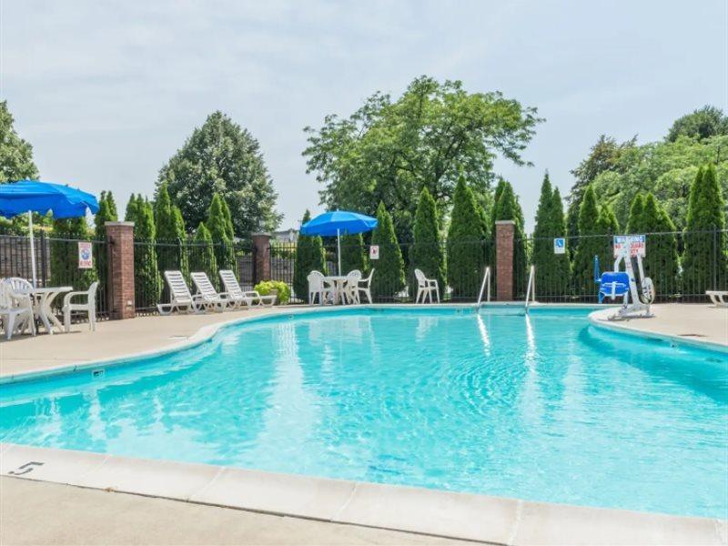 מלון Baymont By Wyndham Indianapolis South מראה חיצוני תמונה
