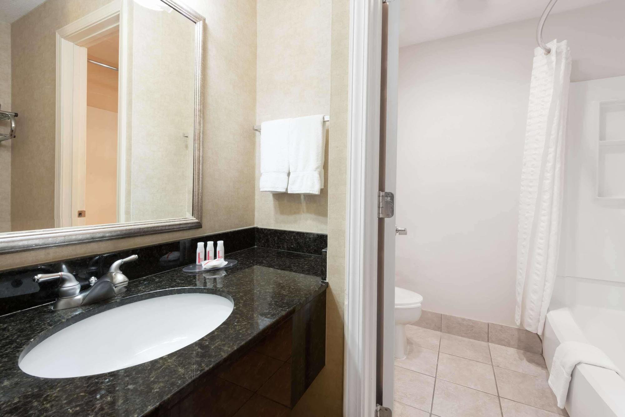 מלון Baymont By Wyndham Indianapolis South מראה חיצוני תמונה